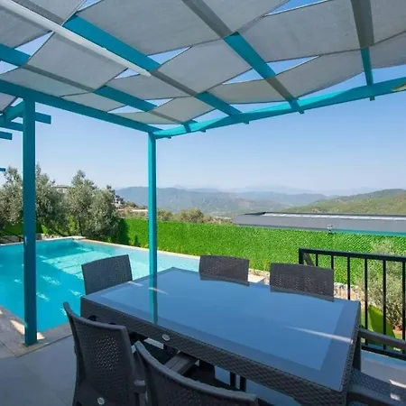 Merkezde Lueks Pamela 1 Villa *